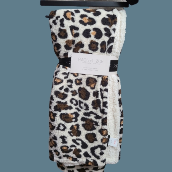 Rachel Zoe Other - Rachel Zoe Leopard Sherpa Soft Fleece Throw
